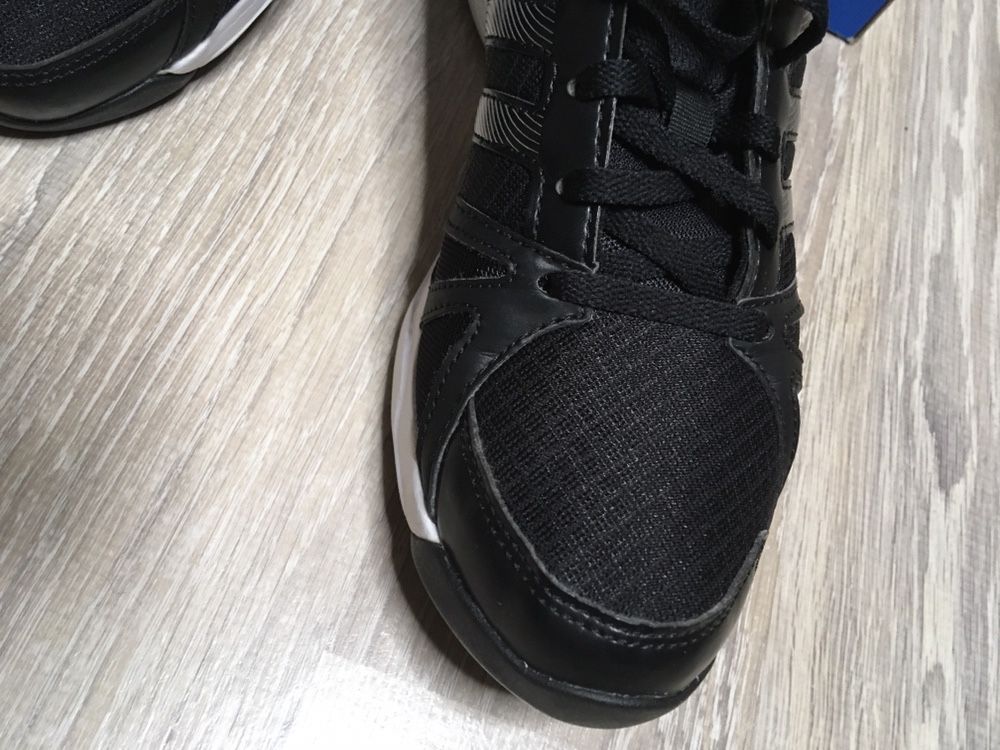 Кроссовки для тренировок женские Adidas 38р