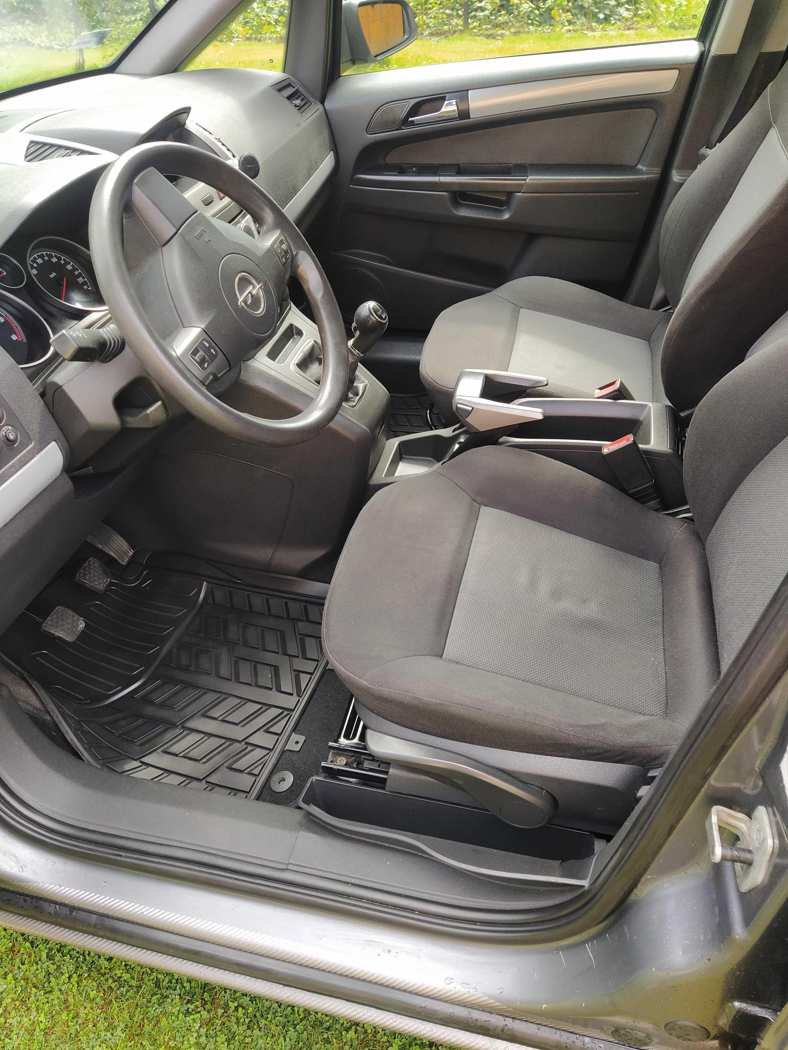 Zafira B 1.9 CDTI, 120 KM 2005r. Przebieg 206 tys