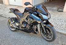 Kawasaki Z 1000 imaculada
