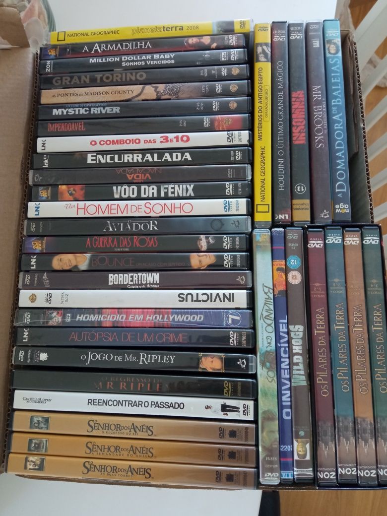Leitor DVD LG-5988 + 34 Filmes DVD