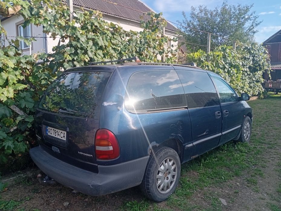 Продам крайслер вояжер