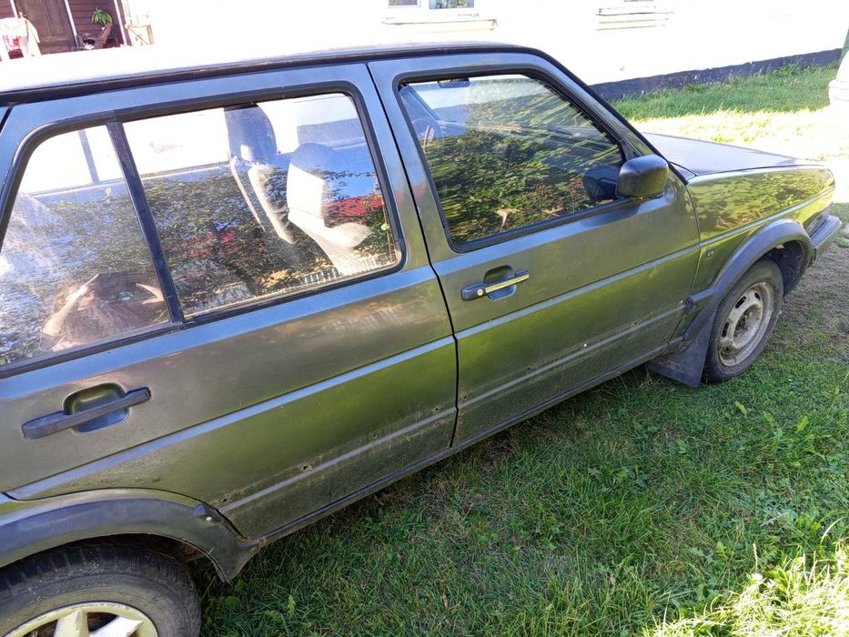 Джетта 1.8 бензин