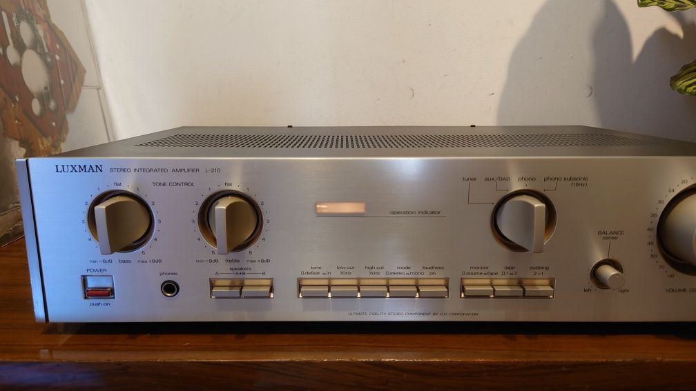 Luxman L210 wzmacniacz stereo, vintage lata 80te