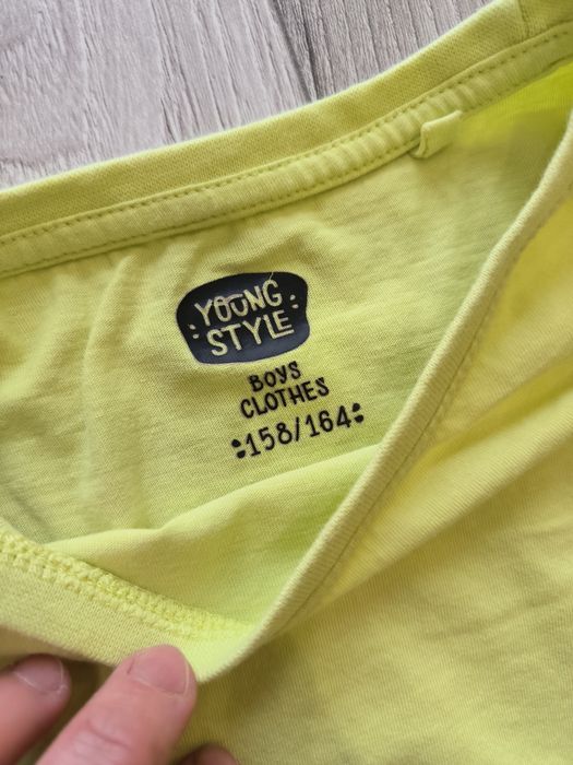 Koszulka dla chłopca rozmiar 158