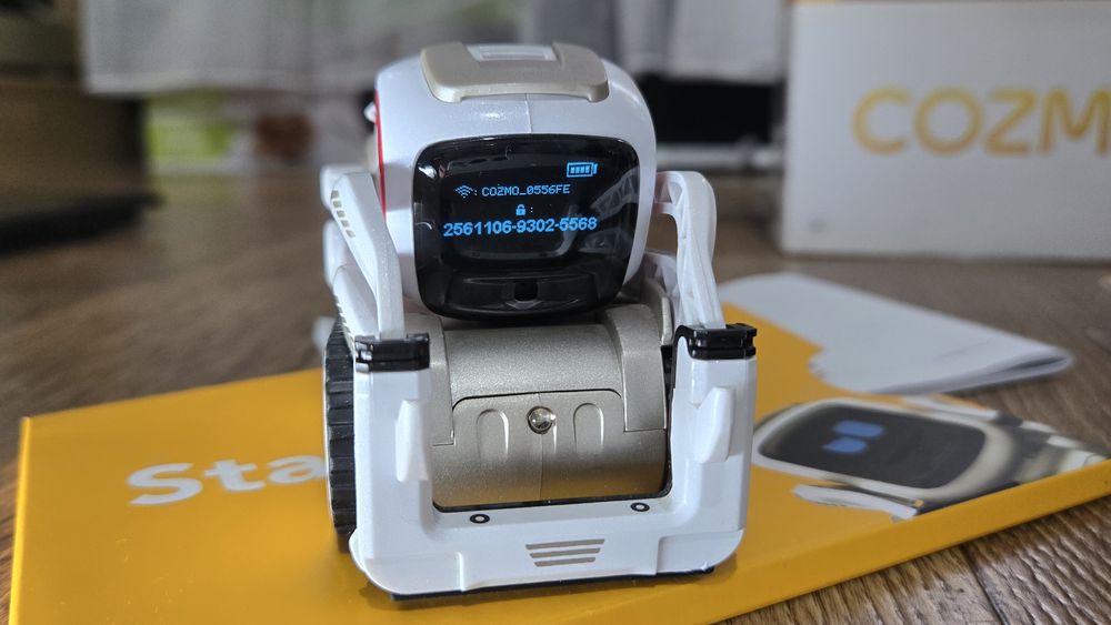 Робот Cozmo Anki