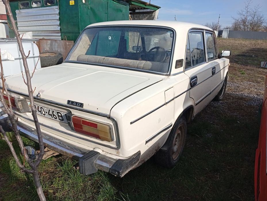 Продам ваз-2106 бензин