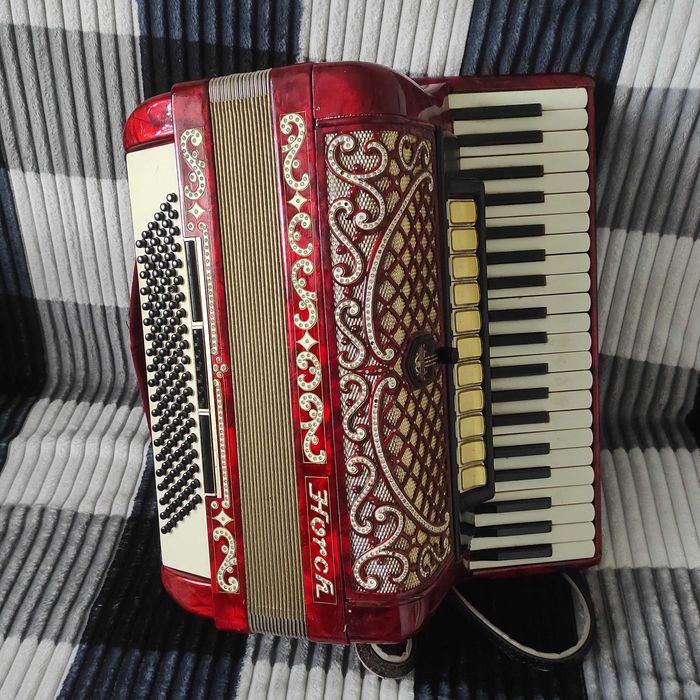 Akordeon HORCH 120 Basów