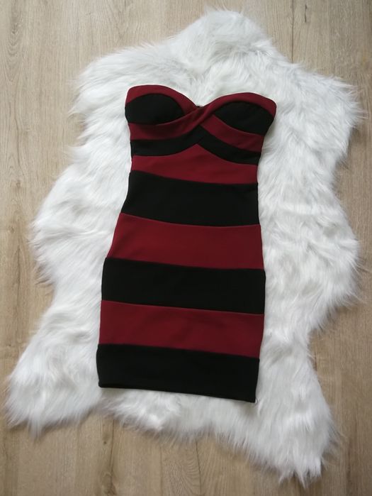 Bandażowa sukienka Tally Weijl XS