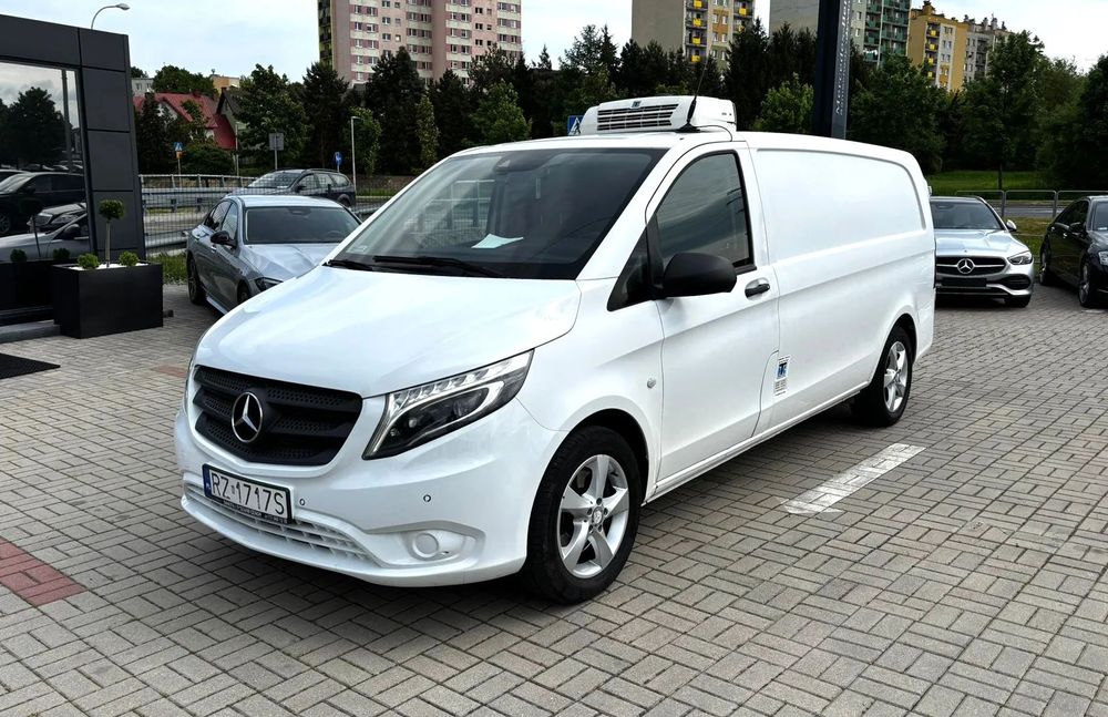 Mercedes-Benz Vito 119 BlueTEC 4x4 Furgon Extra długi  / Zabudowa izotermiczna / Pierwszy właściciel / Salon PL / FV 23%
