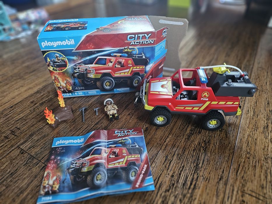Playmobil 71194 wóz strażacki  Straż pożarna