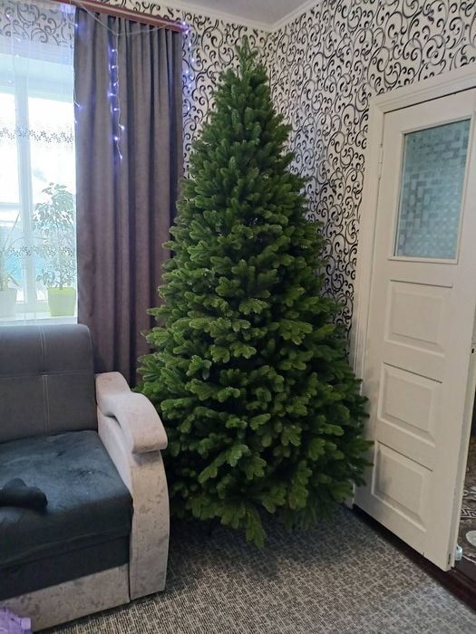 Приймаю оптові замовлення на ялинки. Штучні ялинки від виробника. Тіль