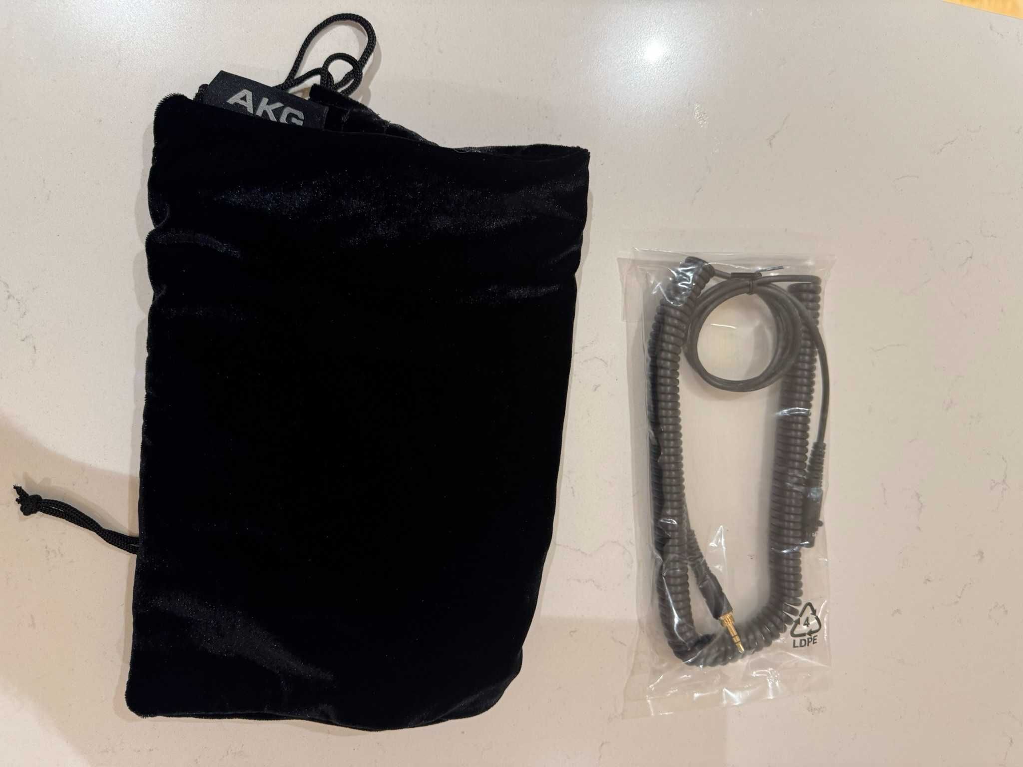AKG K712 Pro by HARMAN