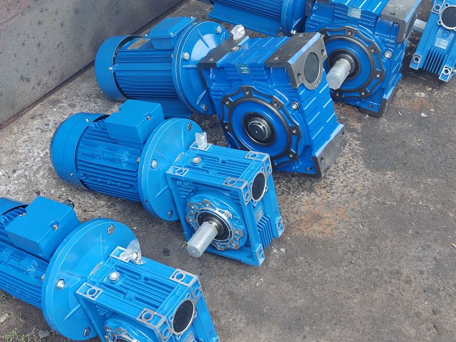 Мотор-редуктор NMRV 030, 040, 050, 063, 090, 110, 130, 150 без мотора