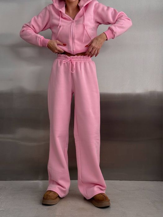 Утеплений жіночий костюм