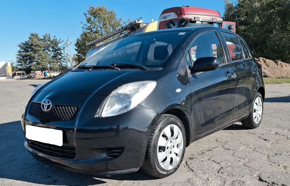 Sprzedam Toyota Yaris 1.3B z 2007r klima z Niemiec