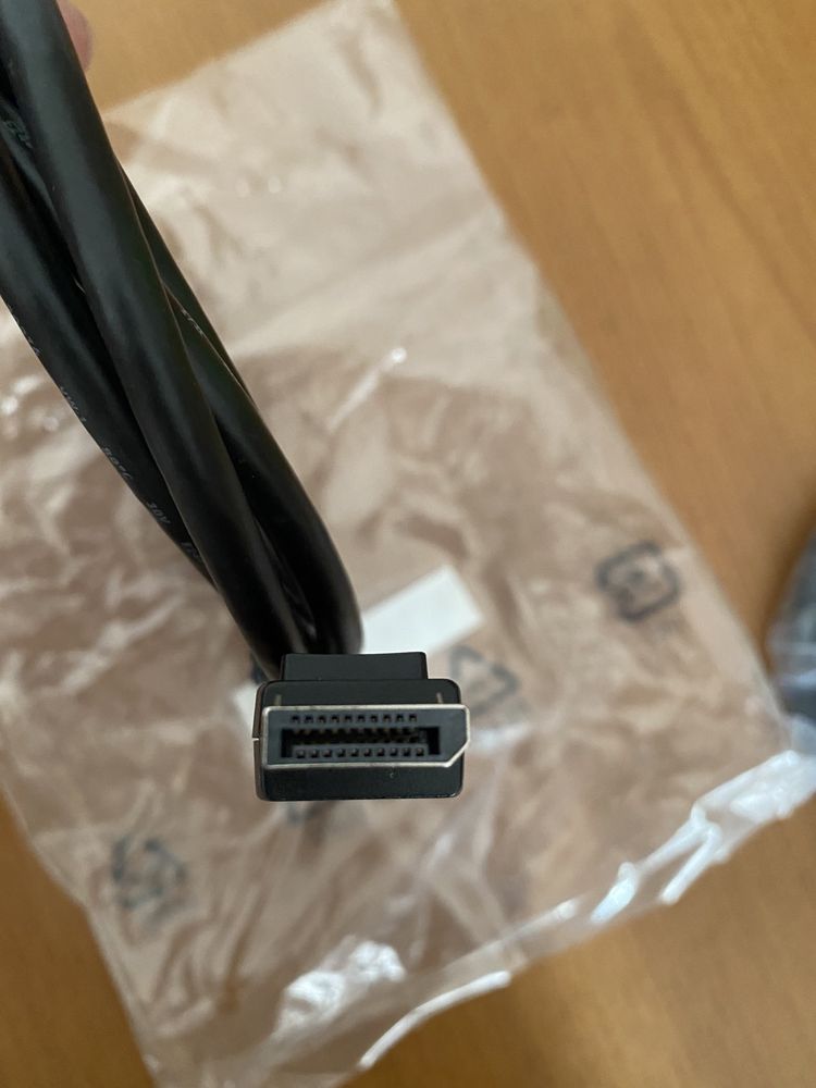 Cabos HDMI e DisplayPort - Novos