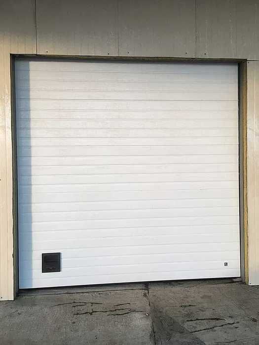 Автоматичні ролетні та секційні гаражні ворота від "NAPA.Lviv"