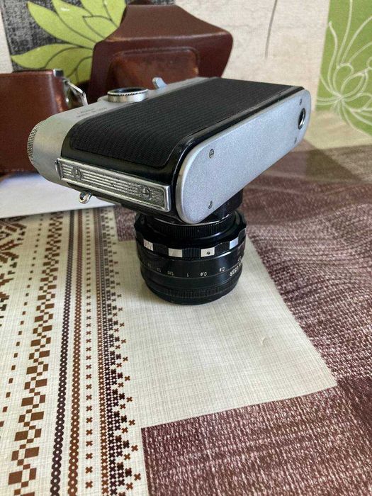 Продам фотоапарат Zenit 3M с объективом Helios 44