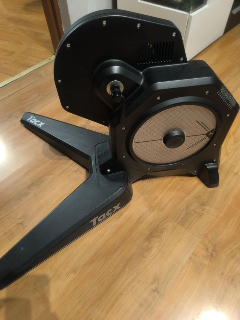 Trenażer Garmin tacx flux s Smart