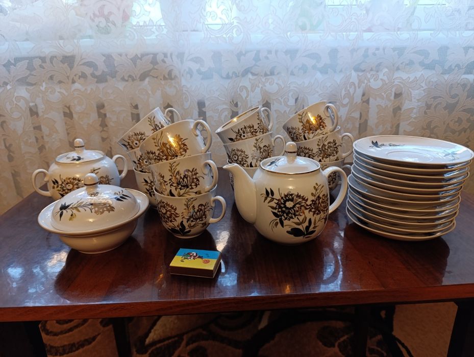 Сервіз радянський "Золота хризантема"