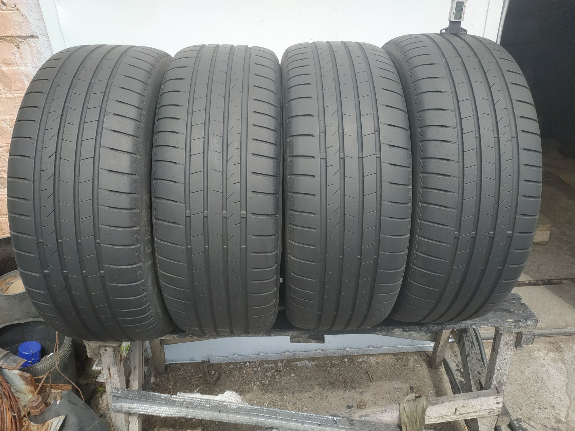 Шины резина лето 235/55 R18 Bridgestone alenza 001