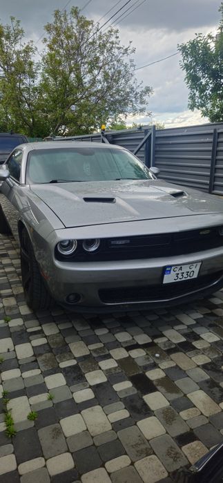 Продам dodge challenger 3.6