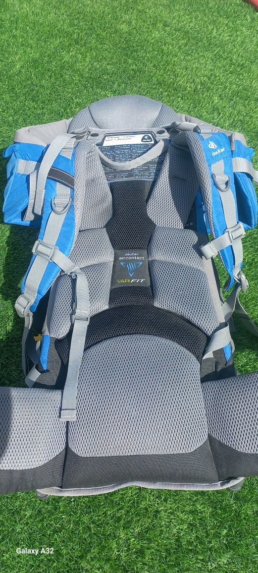 Mochila para caminhada com bebé