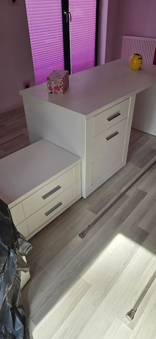 Meble białe młodzieżowe