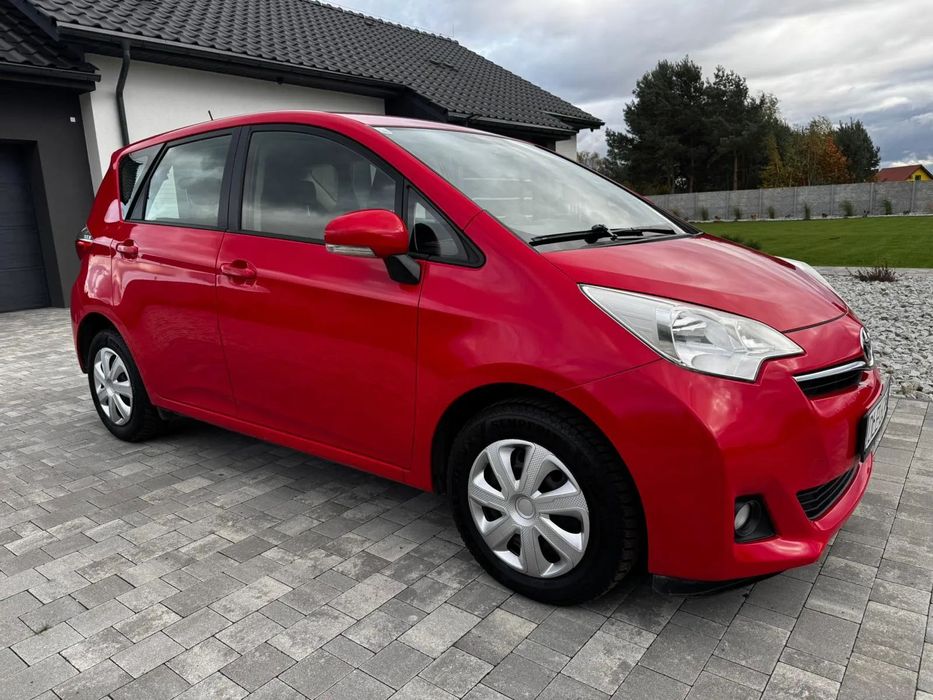 Toyota Verso S Toyota Verso S, 1.3 benzyna, 2013 r., klima, elektryka, zarejestrowany