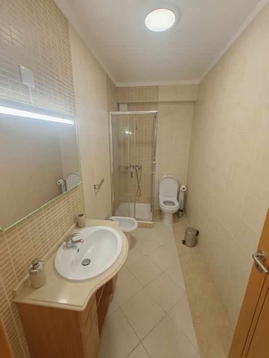 Apartamento T3 c/garagem p/2 carros