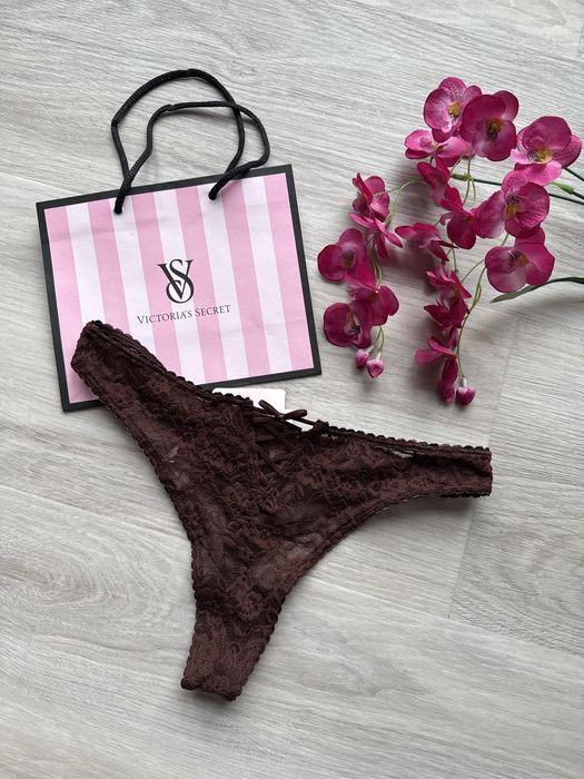 Brązowe stringi koronkowe z plecieniem Victoria’s Secret