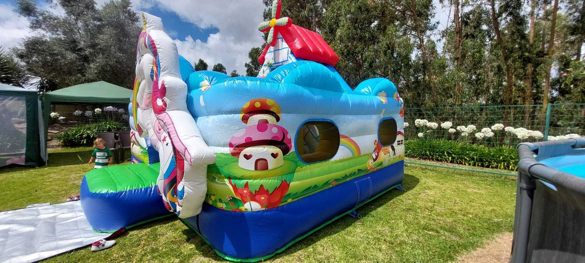 INSUFLÁVEL NOVO À VENDA – TEMA UNICORNIO | lobitos.pt