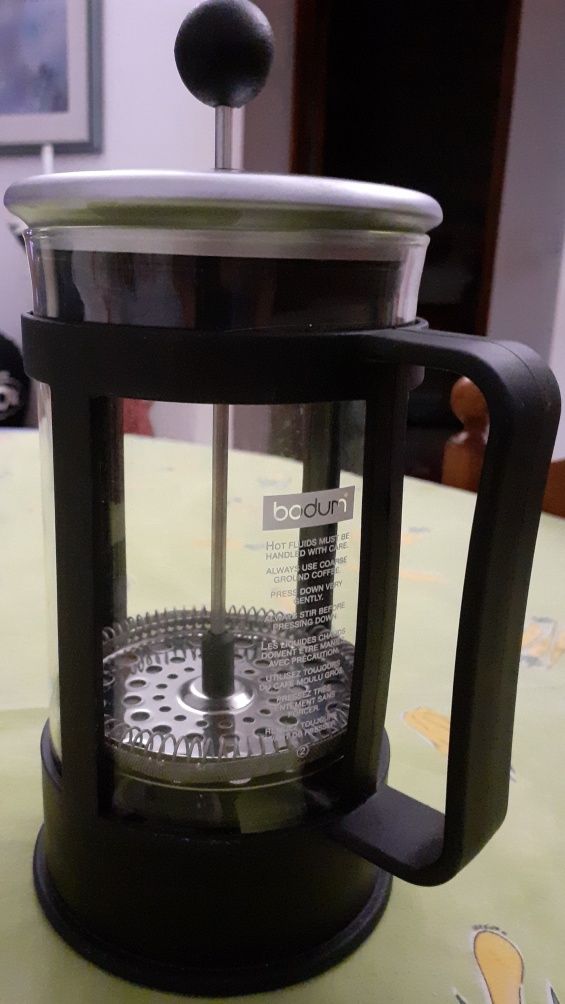 Cafeteira de Chá Marca Bodum 100%Novo sem uso