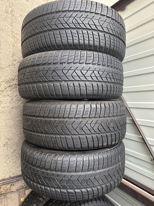 245/45/19 102V Pirelli Sottozero 3 RSC
