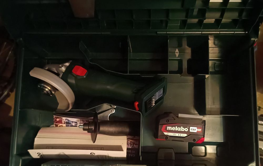 Rebarbadora Metabo W 18 7-125 + Bateria 4Ah
