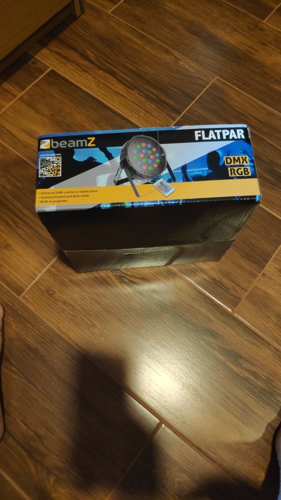 Foco/projetor flatpar rgb como novo