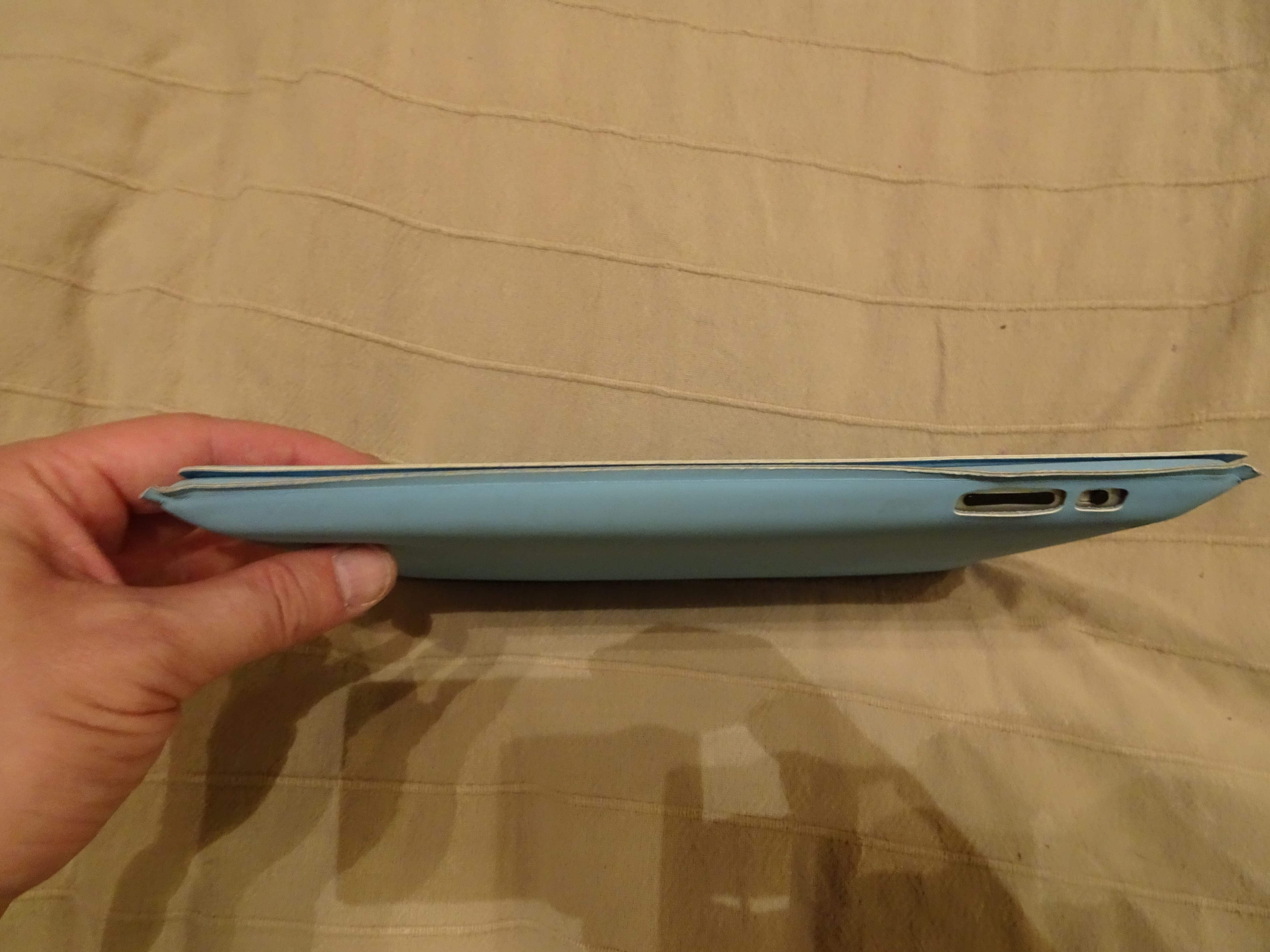 iPad 4,3,2 jasno-błekitny pokrowiec ze skórki ekologicznej na tablet