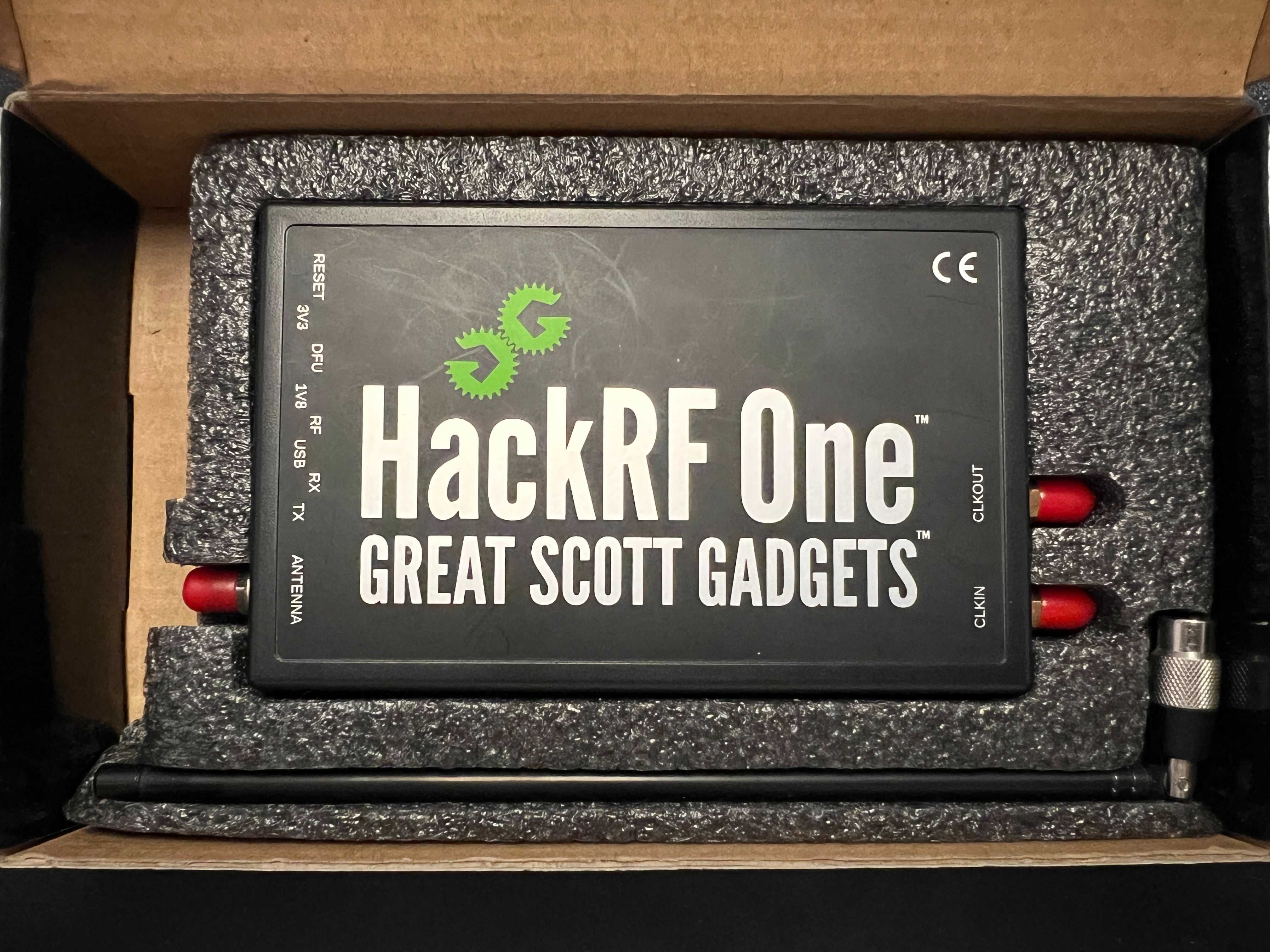 HackRF One + ANT-500