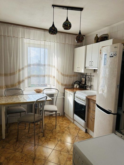 2 кімнатна квартира в центрі