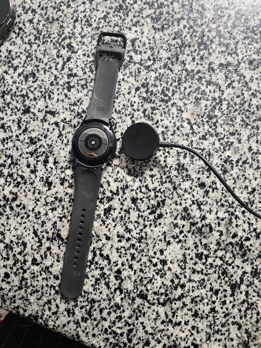 Смартгодинник Samsung galaxy watch 4