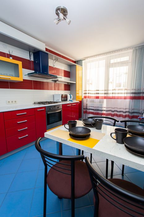 Центр. Вул. Родини Барвінських. Власник. Квартира подобово