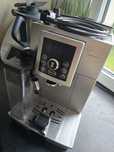 Ekspres ciśnieniowy do kawy DeLonghi Cappuccino