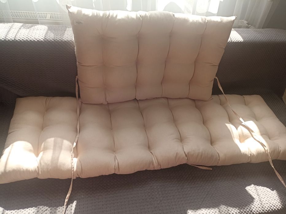 Матраци на меблі із зав'язками НОВІ