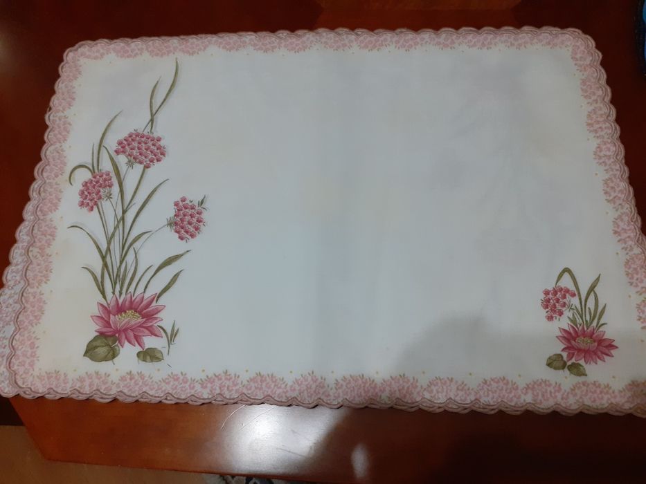 Dois conjuntos de naperons