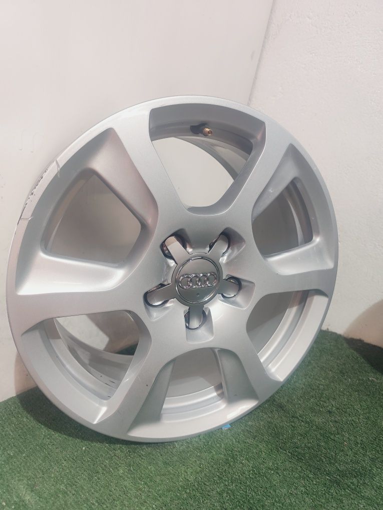 Felgi aluminiowe OE Audi A4 B8 16"7.5J Et45 5x112