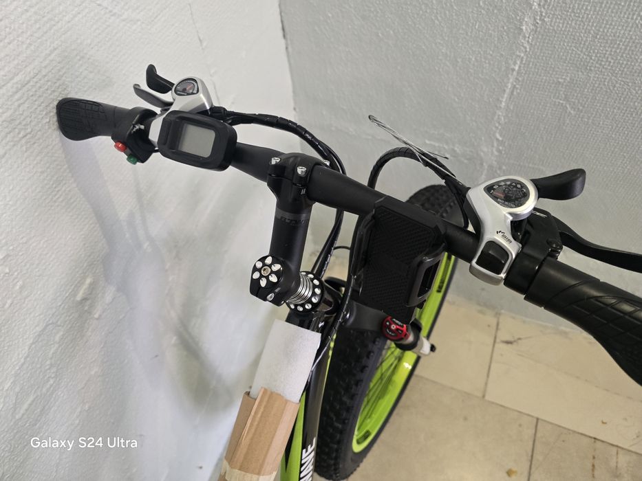 Bicicleta eléctrica nova sem bateria