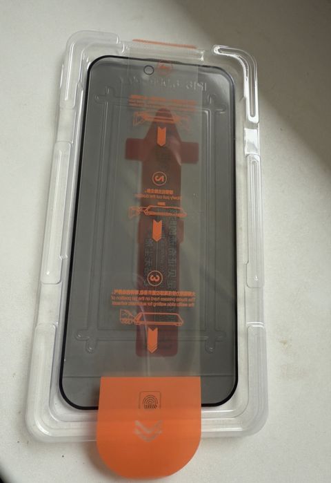 Захисне скло на Iphone 16 pro max