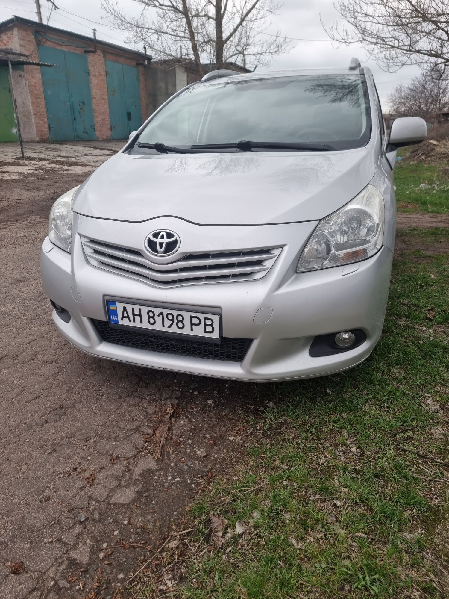 Toyota verso  Тойота версо