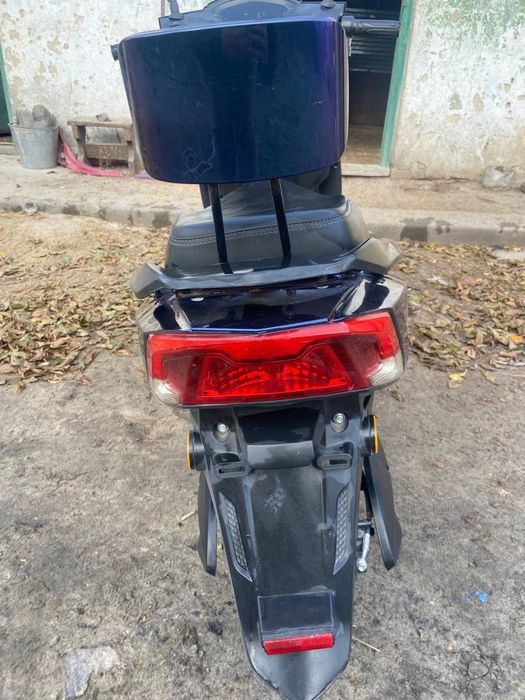 Продаю електро скутер