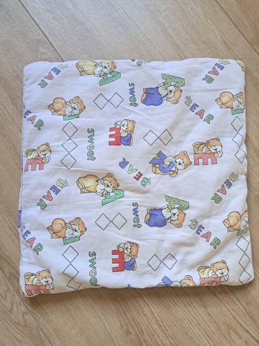 Віддам подушку у дитяче ліжко